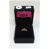 Image 2 : Estate - 10 KT White & Rose Gold Diamond Ring