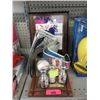 Image 1 : 9 Piece Lot of Hockey Memorabilia