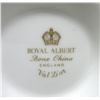 Image 2 : 4 Pieces of Royal Albert "Val D'or" Fine China