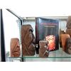 Image 2 : 2 First Nations Art Books & 20 Carvings