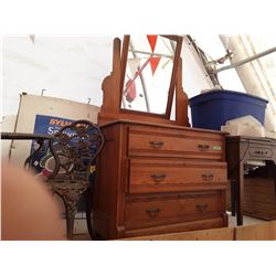 3 Drawer Dresser W/Mirror