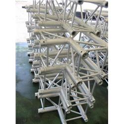 6 Prolyte-90 degree 2 way truss corner