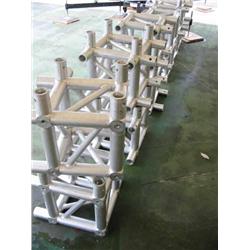 4 Prolyte corner block truss connector