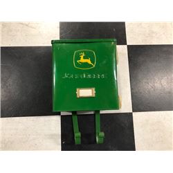 NO RESERVE JOHN DEERE MAILBOX