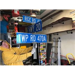 NO RESERVE 3 ROAD SIGNS