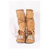 Image 2 : Crow Beaded High Top Woman's Moccasins