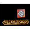 Image 1 : 3 Wells Fargo Signs