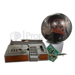 Jumanji Welcome to the Jungle Destroyed Game Console & Bowling Ball