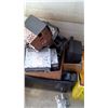 Image 1 : LARGE LOT OF RADIOS, CD & CASSETE
