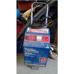 ASSOCIATED MODEL 6012 BATTERY CHARGER