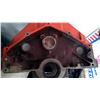 Image 3 : ENGINE BLOCK, 427 W/ TWO HEADERS