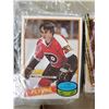 Image 4 : LOT OF HOCKEY CARDS