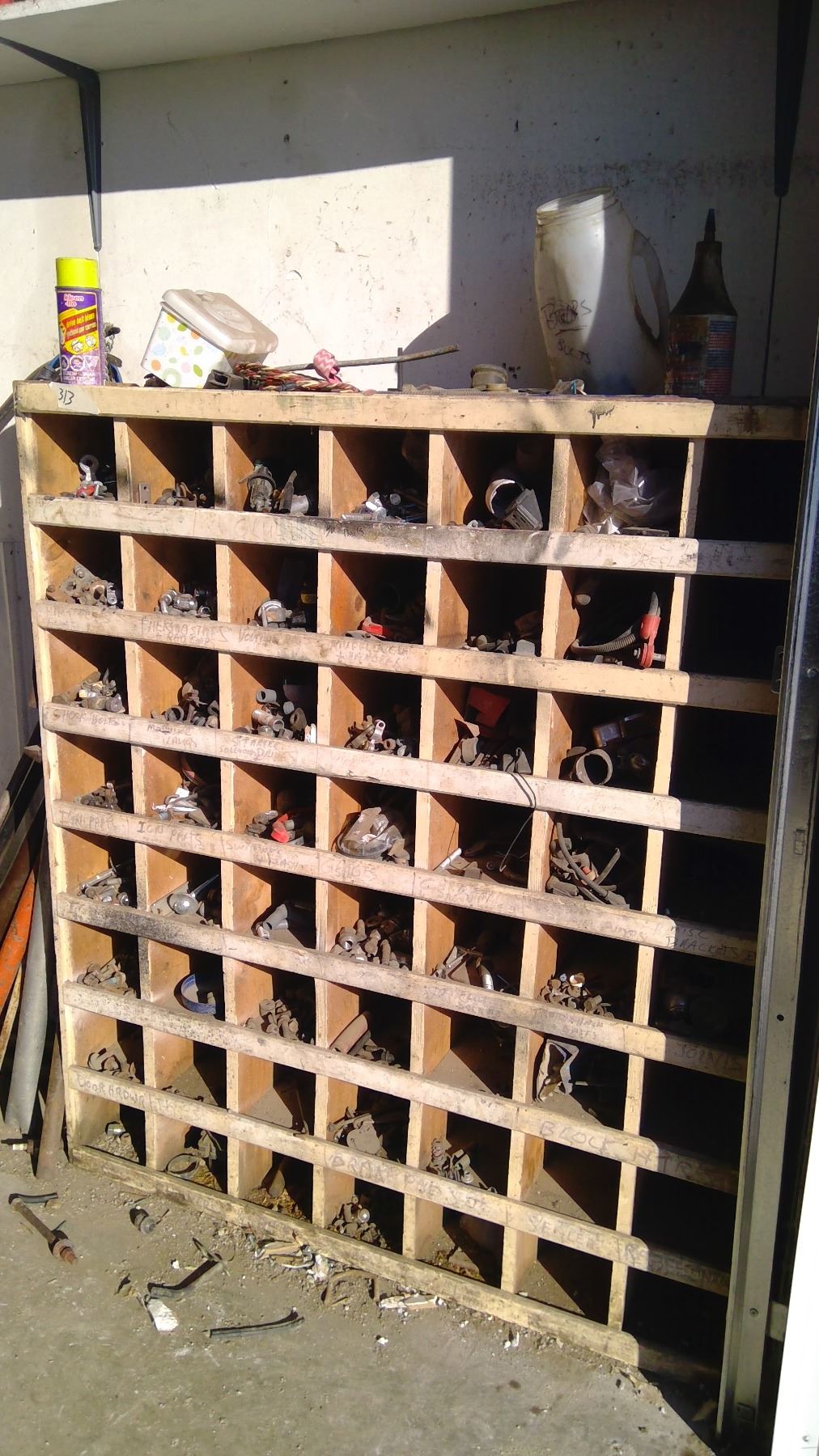 WOODEN BOLT BIN WITH NUTS & BOLTS Schmalz Auctions