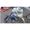 Image 1 : 'MASTERVAC' WET/DRY VACUUM