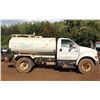 Image 1 : 2006 Ford Water Truck 2000 Gallons-LOCATED ON KAUAI (Runs Drives Sprays Water See Video)