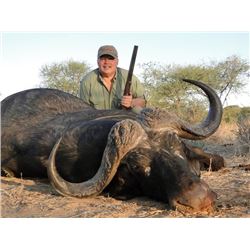 10-day Zimbabwe Cape Buffalo and Plains Game Safari for One Hunter and One Observer