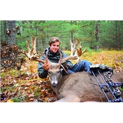 4-Day Northeastern White-tailed Deer Hunt for One Hunter and One Observer