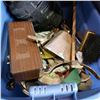 Image 2 : LOT OF FALL ARREST ITEMS, SOLID STATE RADIO AND LANTERN