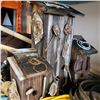 Image 2 : WOOD AND METAL DECORATIVE BIRD HOUSE AND 3 TIKI TORCHES AND GARDEN HOSE