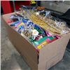 Image 1 : BOX OF NEW PARTY SUPPLIES