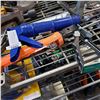 Image 2 : 3 CAULKING GUNS