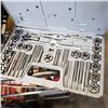Image 2 : COMBINATION SCREWDRIVER SET AND TAP AND DIE SET
