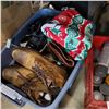 Image 2 : TOTE OF LEATHER SHOES