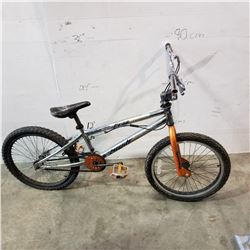 avigo - 20 nighthawk bike with helmet 20" Girls', Leilani & Combo, Purple Carbon/Green Police Auctions Canada - Avigo