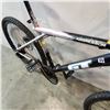 Image 2 : BLACK GT BIKE