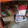 Image 2 : LOT OF FROZEN 2 GINGER BREAD HOUSES AND 3 BOXES OF BOWS