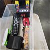 Image 2 : TRAY OF ELECTRONICS ETC GAMES