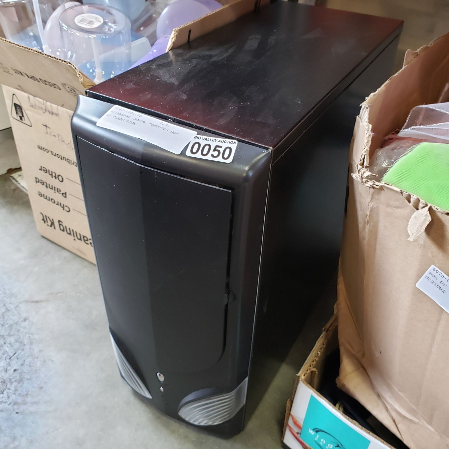 ALIENWARE GAMING COMPUTER BOX W/ CLEAR SIDE