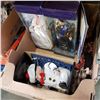 Image 2 : LARGE BOX OF COLLECTOR DOLLS