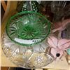 Image 2 : SHELF LOT OF COLOURED GLASS