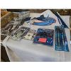 Image 2 : CANUCK COLLECTION, FLAG, PENCILS, EARRINGS, ZAMBONI WITH LUONGO, JERSEY PLUS 10 CANUCK TEAM SETS