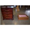 Image 2 : 2 JEWELLERY BOXES