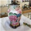 Image 2 : HAND PAINTED FLOWER TABLE LAMP