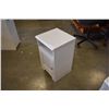Image 2 : WHITE 1 DOOR END TABLE