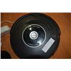 Image 2 : IROBOT ROOMBA MODEL 570 W/ BASE