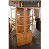 Image 1 : 2 TIER WOOD AND GLASS CHINA CABINET