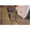 Image 2 : ROUND METAL END TABLE