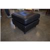 Image 2 : BLACK LEATHER OTTOMAN