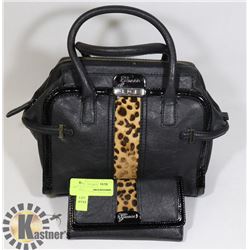 GUESS MATCHING WALLET AND PURSE SET