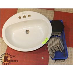BATHROOM SINK-OCTAGON TILE