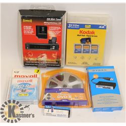 SEALED ITEMS DYNEX MEMORY CARD READER