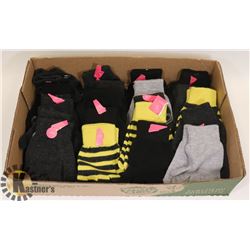 LOT OF ASSORTED GLOVES.