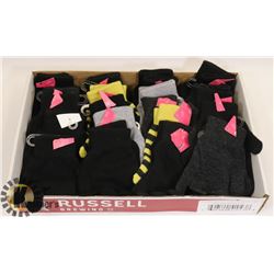 LOT OF ASSORTED GLOVES.