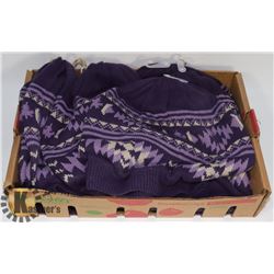 8 BEAVER CANOE TOQUES