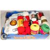 Image 1 : LOT OF ASSORTED YARN
