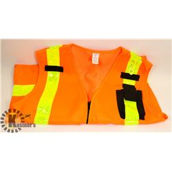 NEW HI VIS VEST SIZE L MADE IN CANADA